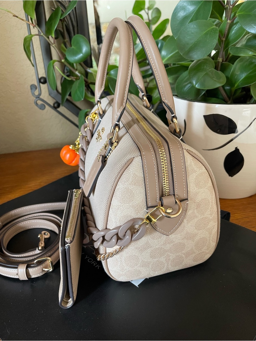 Coach Rowan Satchel in Taupe Fabric with Matching Wallet - Picture 4 of 10